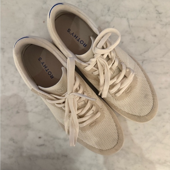 Rothy’s the court sneaker sand dune - Picture 3 of 4